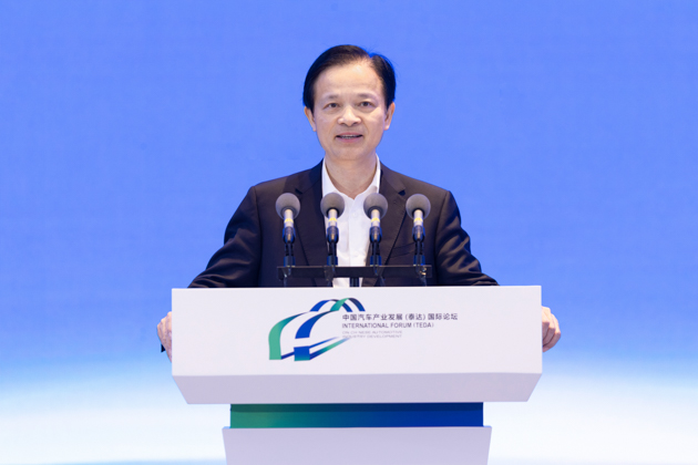 钟志华.jpg