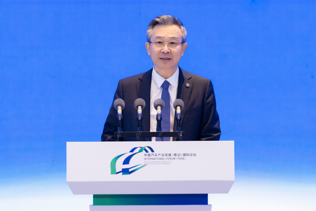 安铁成.jpg